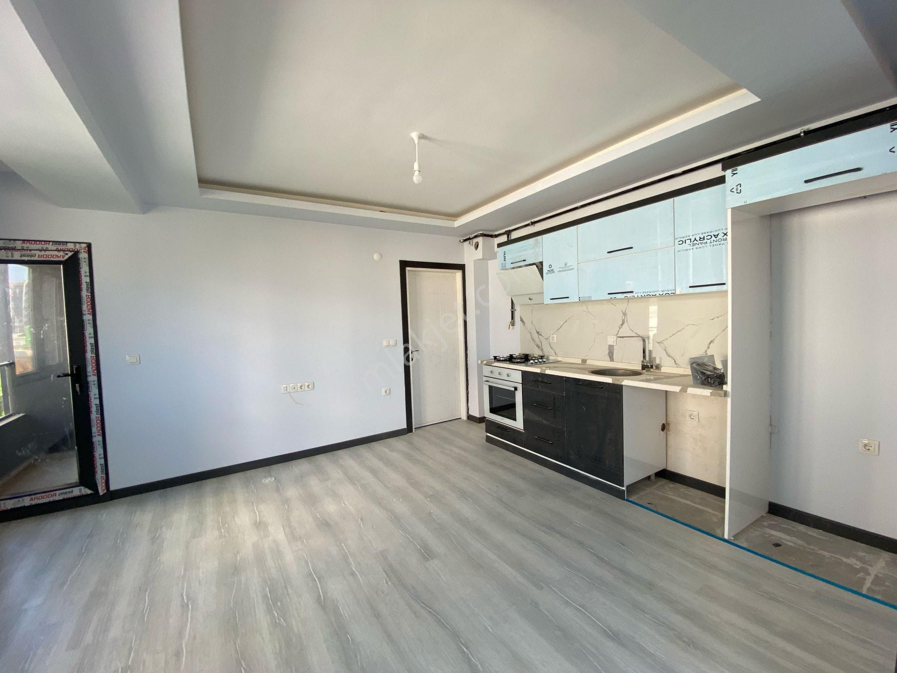 İnönü Mahallesi’nde Site İçinde 1 + 1 Doğalgazlı Sıfır Kiralık Daire - Görsel 14