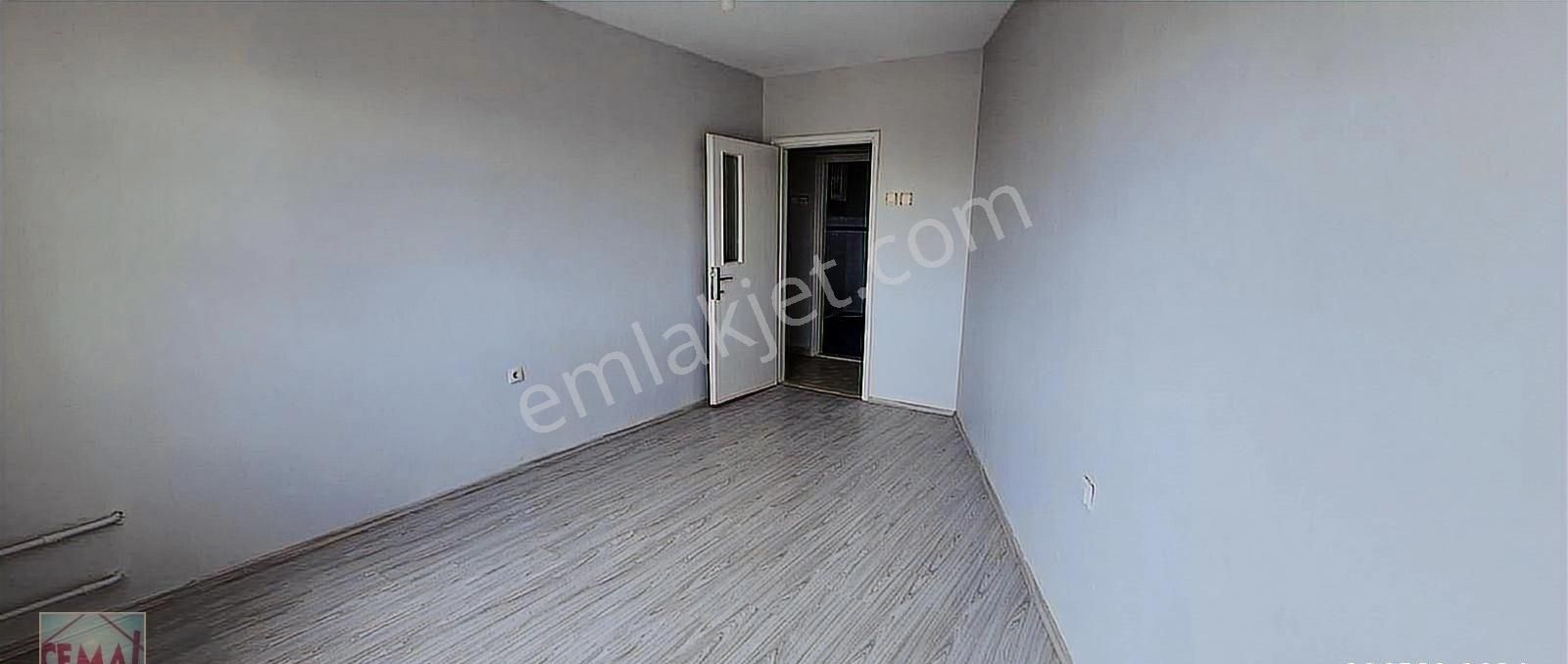 Cemal Emlak Bursa Yıldırım Namazgah Meydan Teraslı Bakımlı Manza - Görsel 14