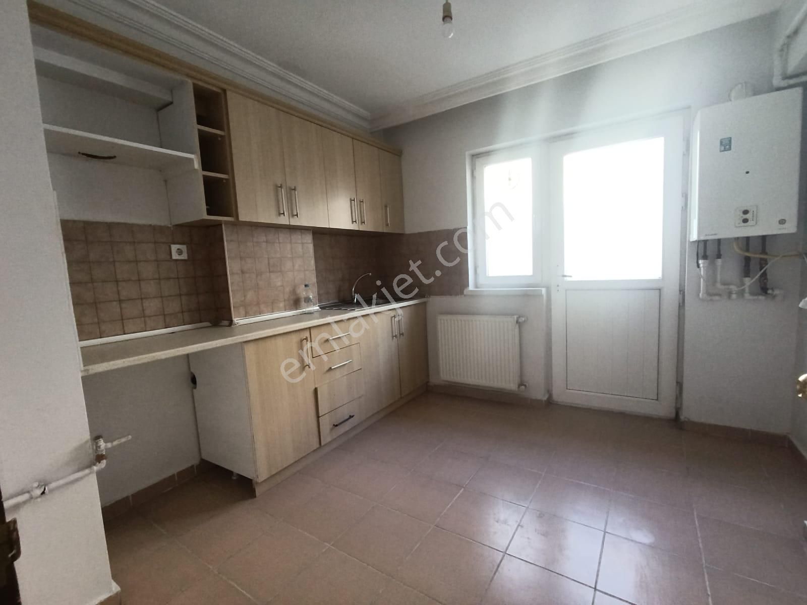 M.e.k Gayrimenkulden Kanuni Mahallesinde Ara Kat Asansörlü 3+1 - Görsel 19