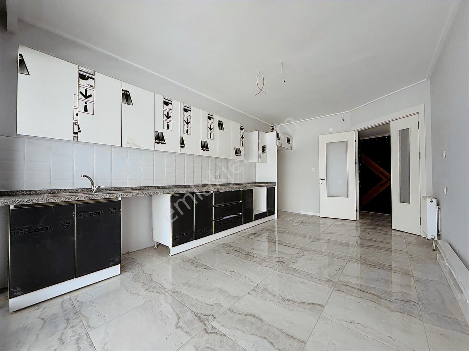 Ovacıkta 14. Kat Güney Doğu Cephe 230 M2 Sıfır - Görsel 33