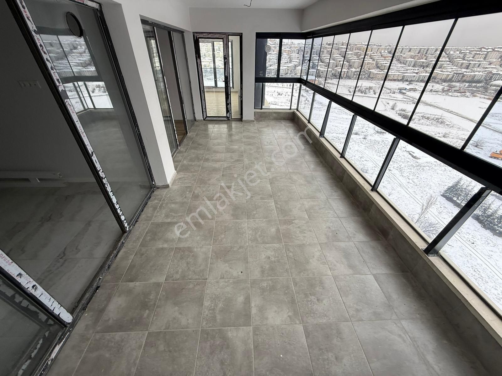 Ovacıkta 14. Kat Güney Doğu Cephe 230 M2 Sıfır - Görsel 4