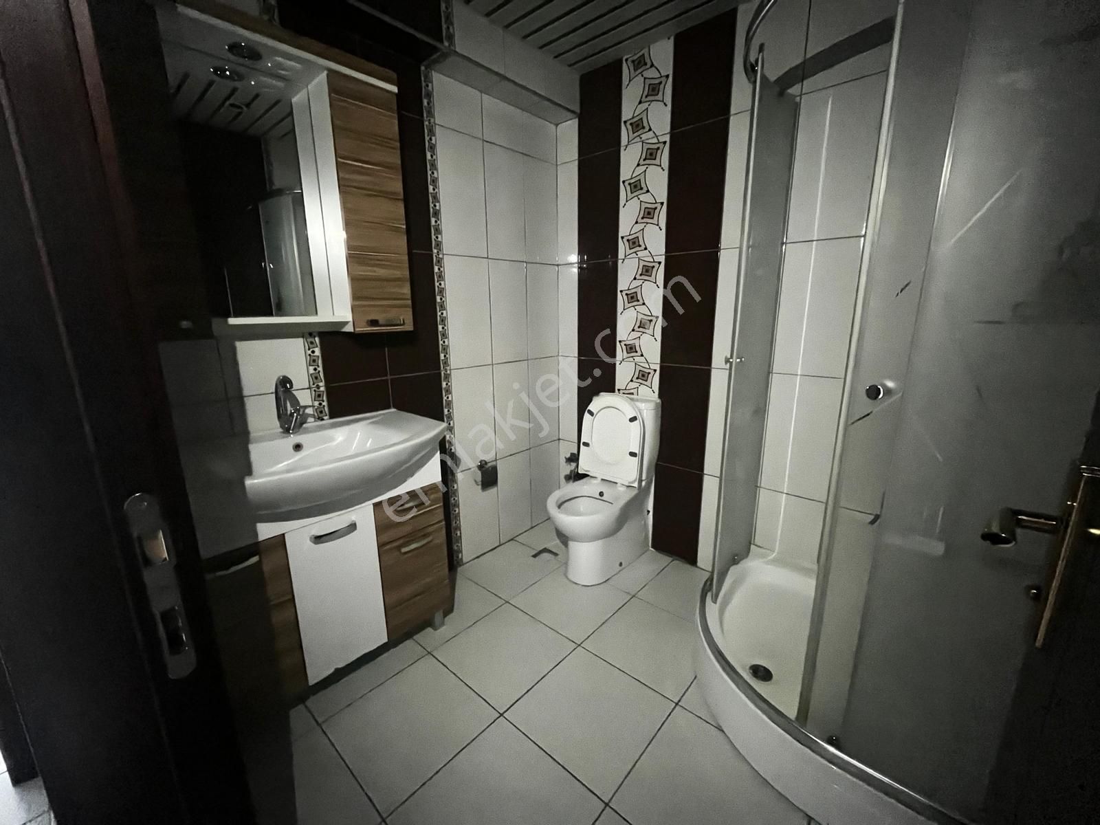 Ufuktepe Shel Benzinlik Cam Balkonlu 3+1 Yapılı - Görsel 22