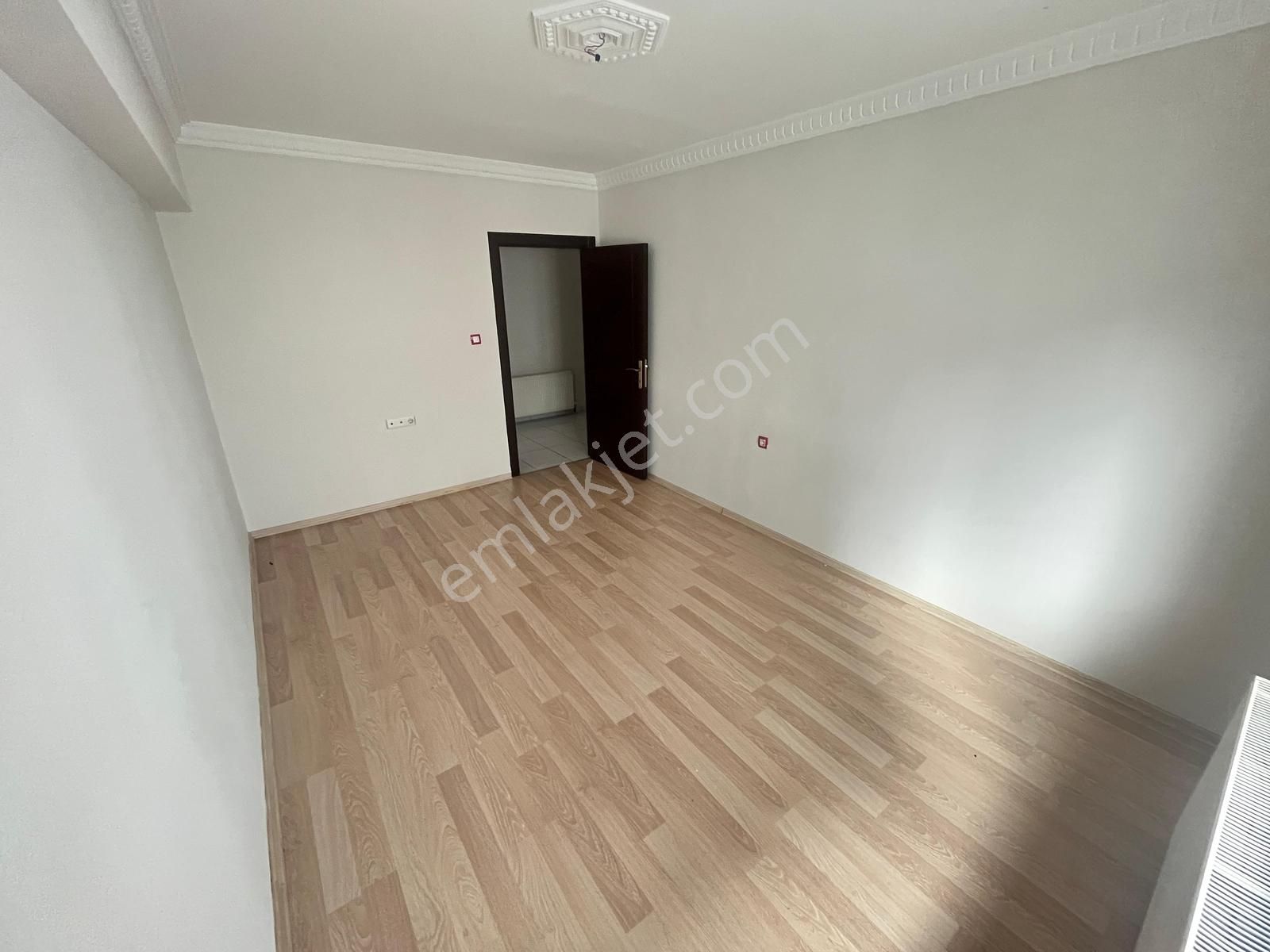 Ufuktepe Shel Benzinlik Cam Balkonlu 3+1 Yapılı - Görsel 11