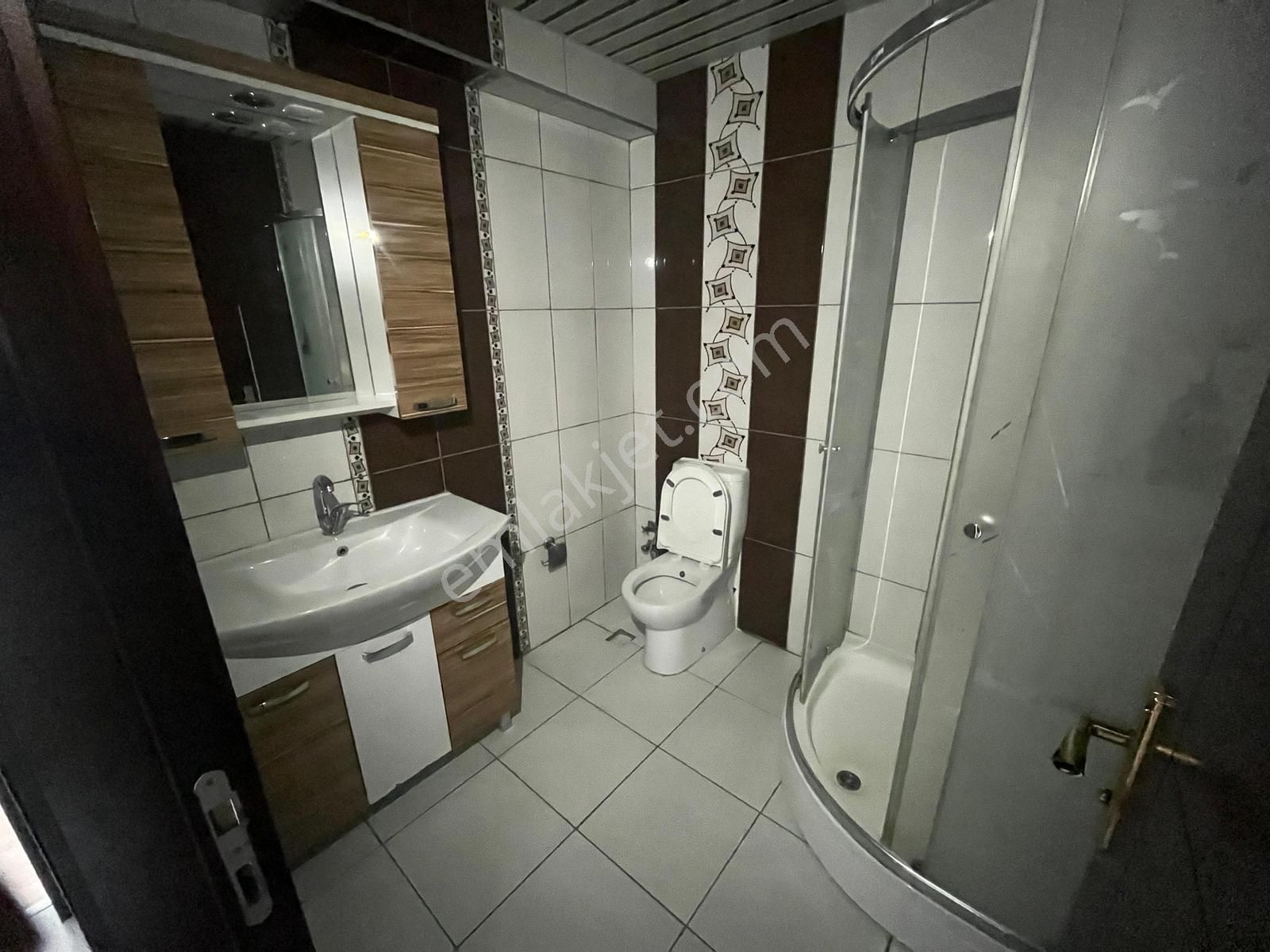 Ufuktepe Shel Benzinlik Cam Balkonlu 3+1 Yapılı - Görsel 21