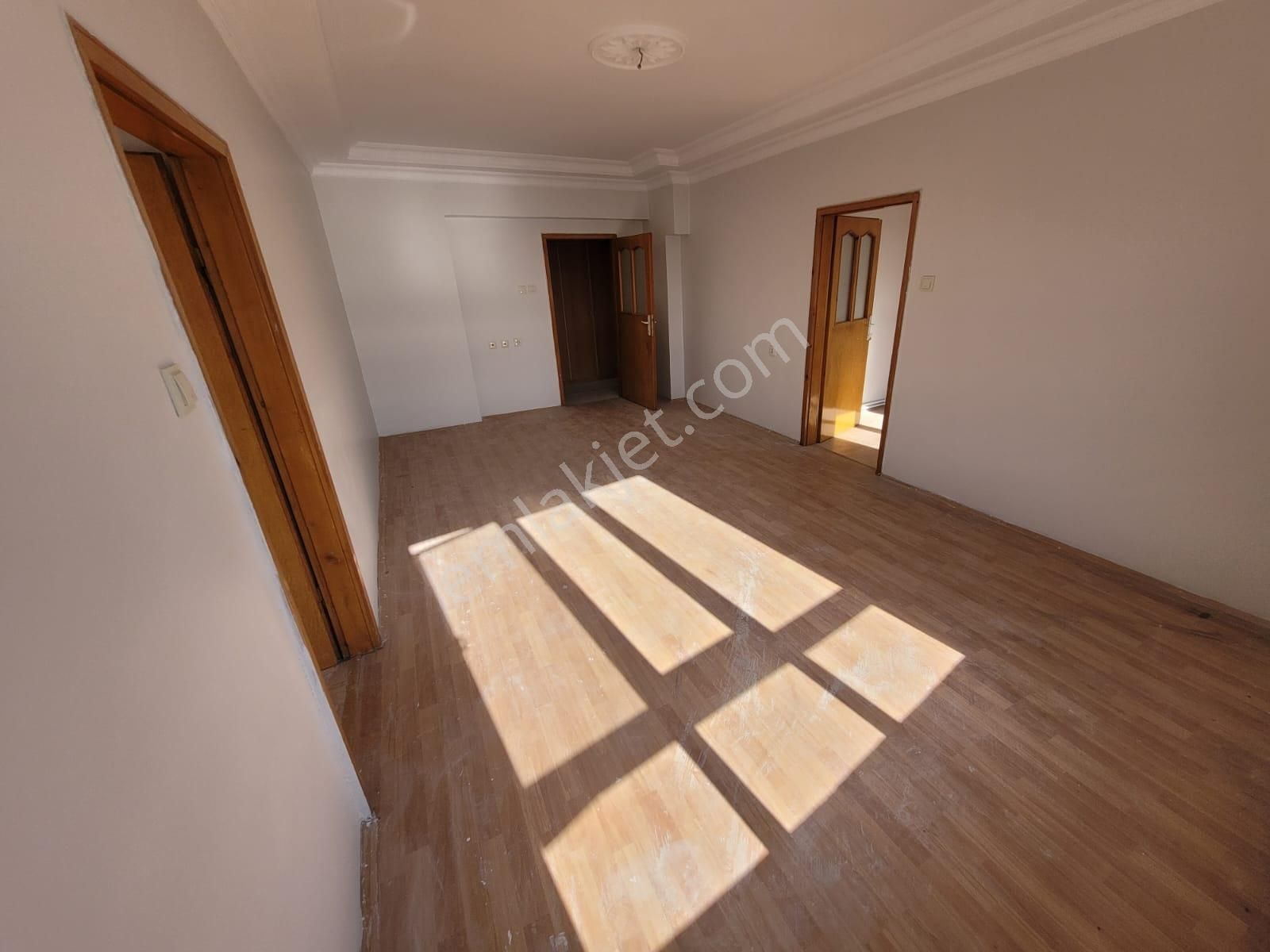 Merkezi Konumda, Cam Balkonlu 3+1 Normal Yapılı Daire - Görsel 11