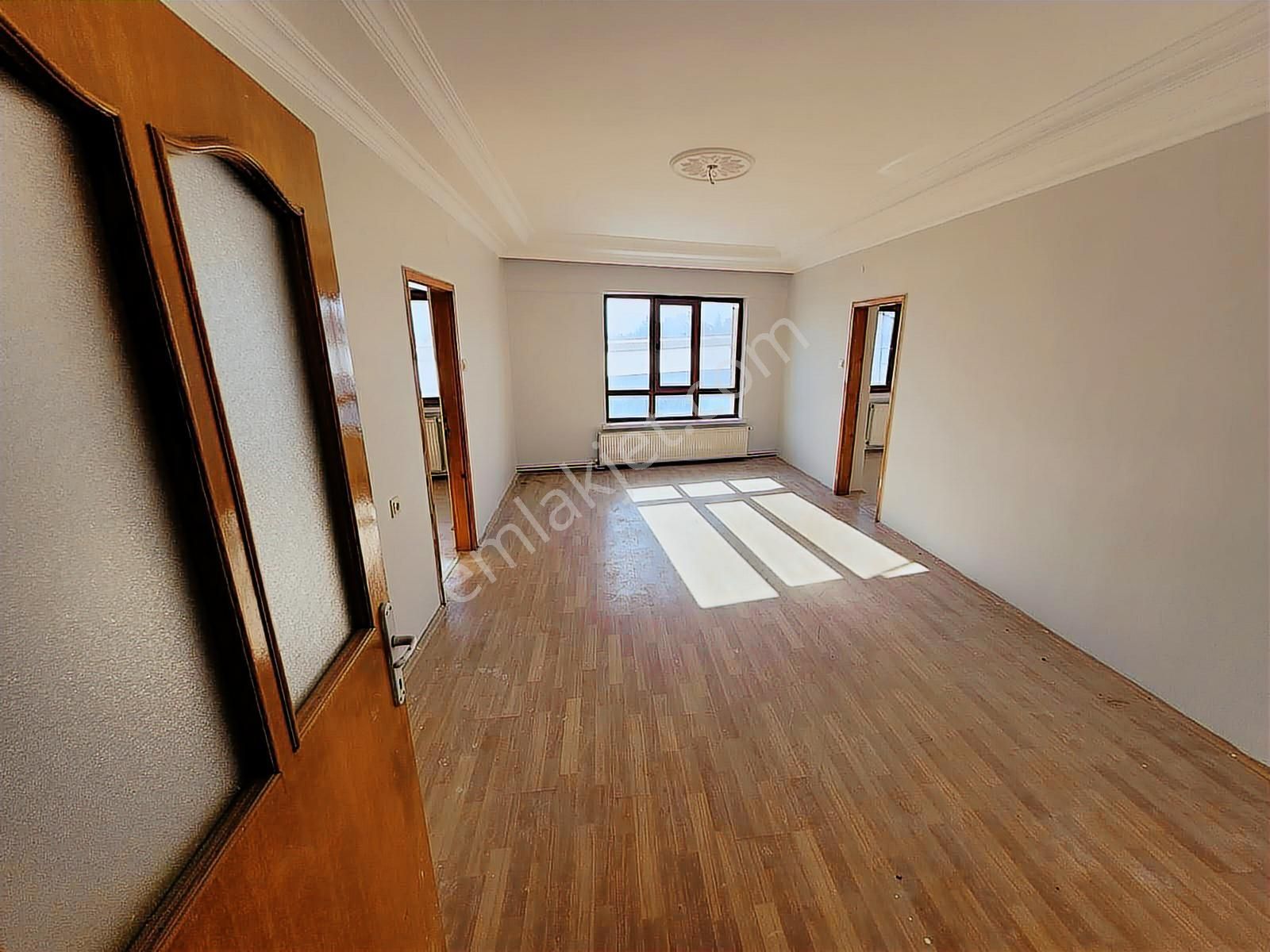 Merkezi Konumda, Cam Balkonlu 3+1 Normal Yapılı Daire - Görsel 3