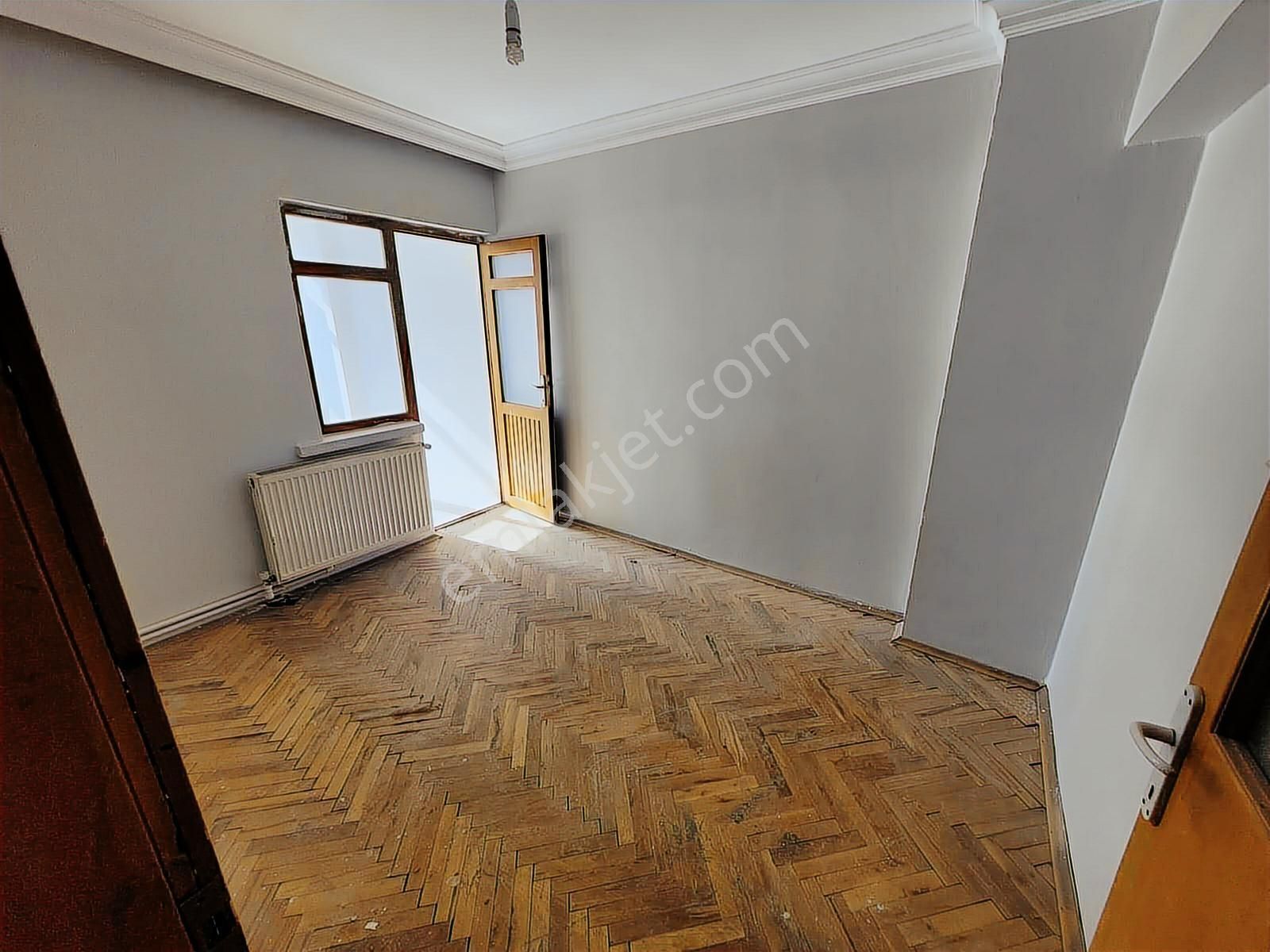 Merkezi Konumda, Cam Balkonlu 3+1 Normal Yapılı Daire - Görsel 12