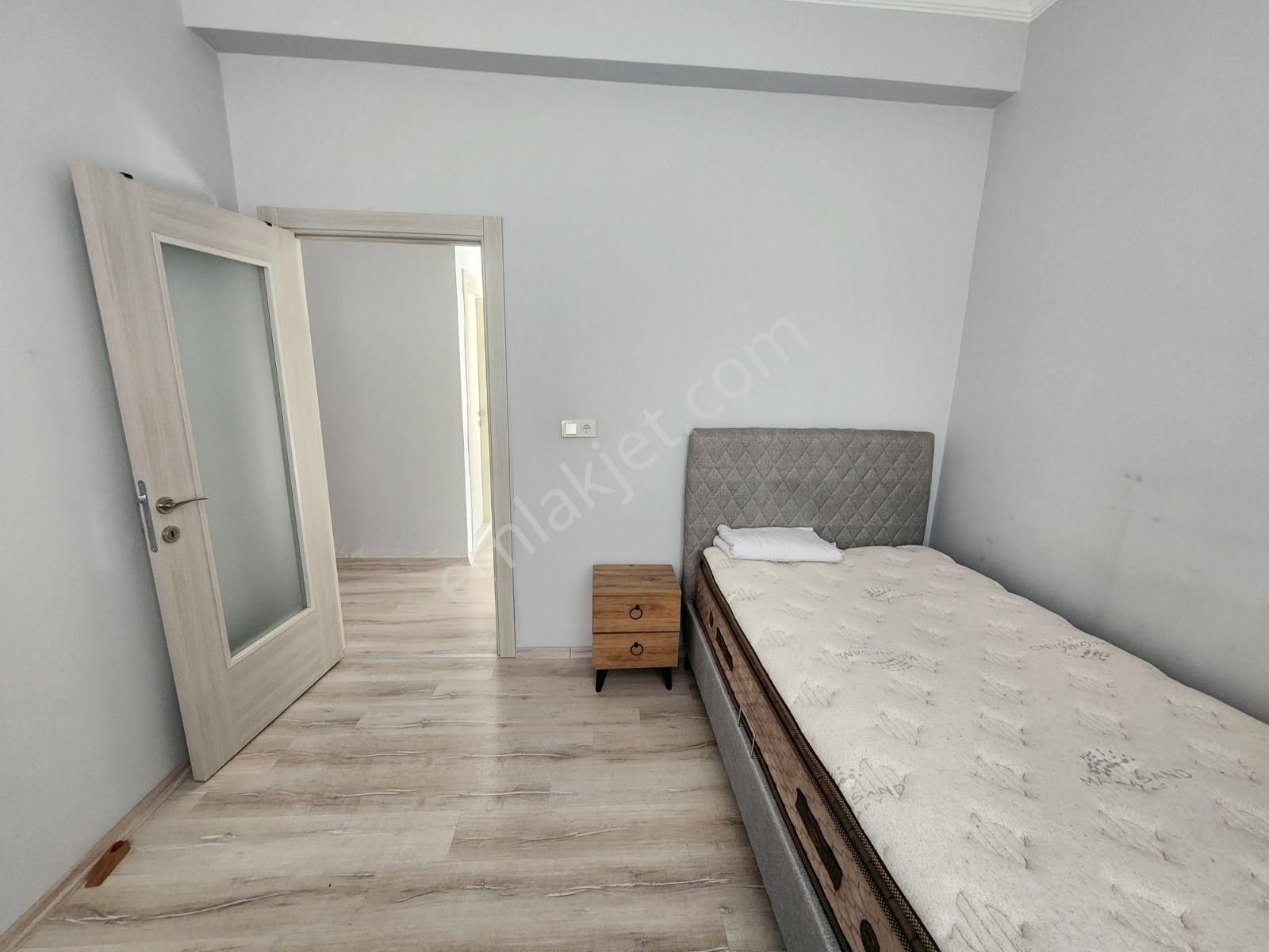 Şehir Hastanesi Karşısında Kiralık Arakat 2+1 Daire - Görsel 11