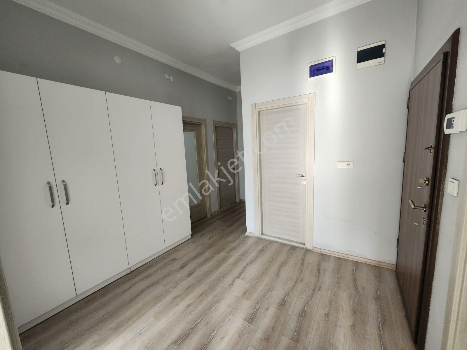 Şehir Hastanesi Karşısında Kiralık Arakat 2+1 Daire - Görsel 5