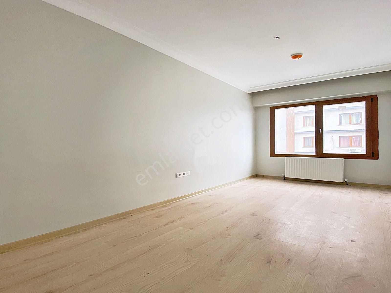 Cadde34'den Devlet Hastanesinin Dibinde Aile Oturumuna Uygun Otoparklı Sitede 2+1 Satılık Daire - Görsel 23