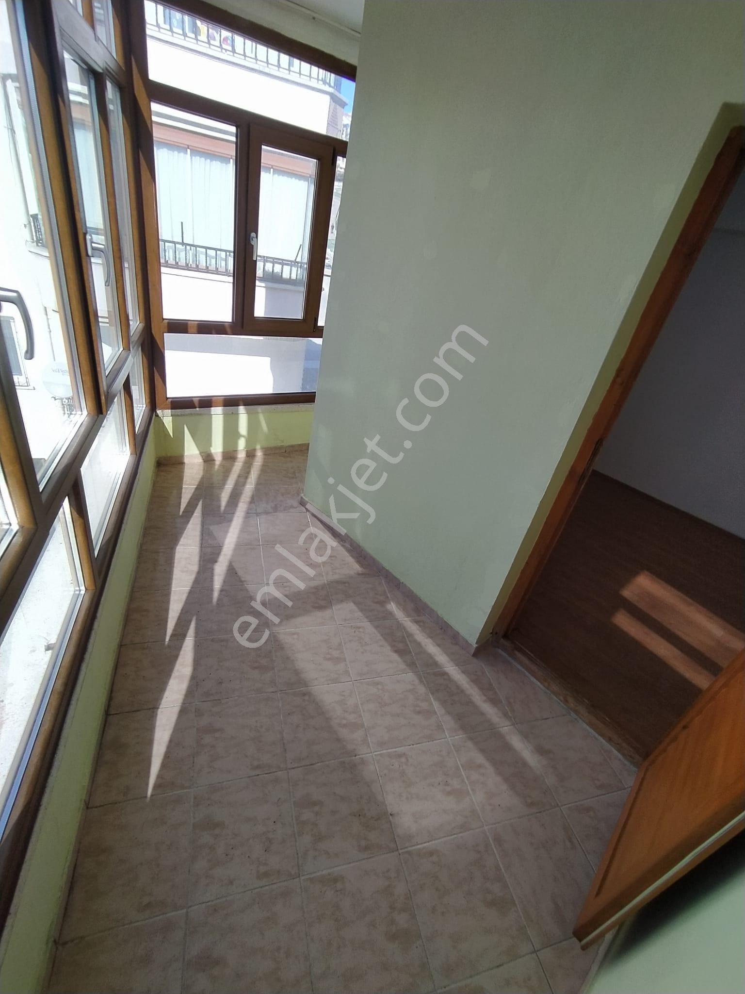 Esertepe Mah. Cadde Üzerinde Vadi Manzaralı E. Banyolu 2+1 Kiralık Daire - Görsel 18