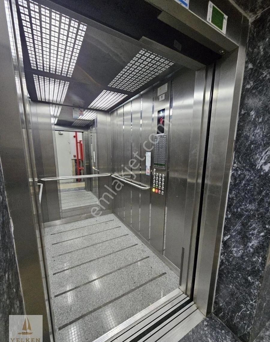 Suadiye'de Metroya Çok Yakın 2+1 Balkonlu 3 Yıllık - Görsel 9