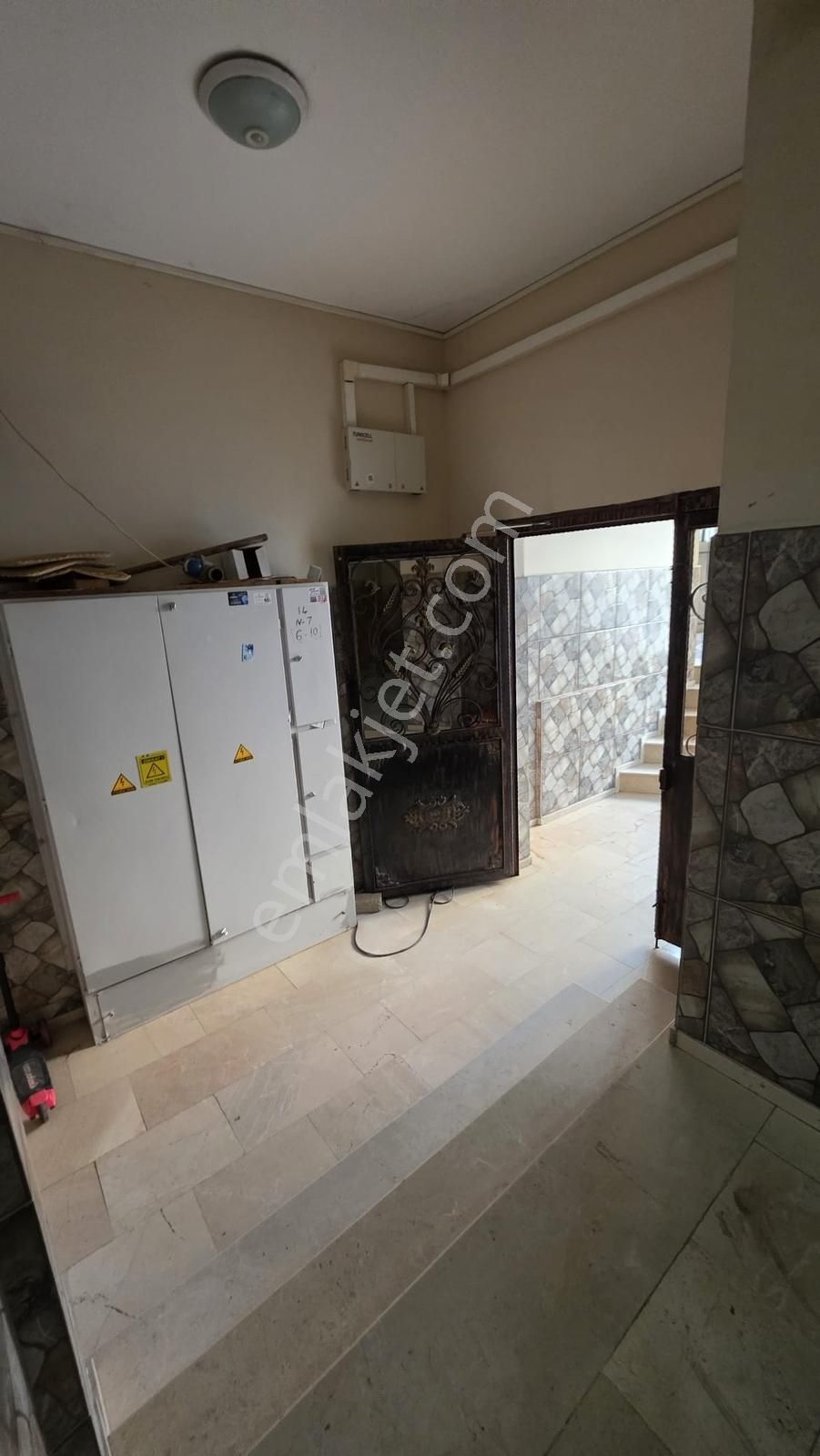 Sevgi Bulvarı Üzerinde Merkezi Konum Ara Kat 3+1 - Görsel 33