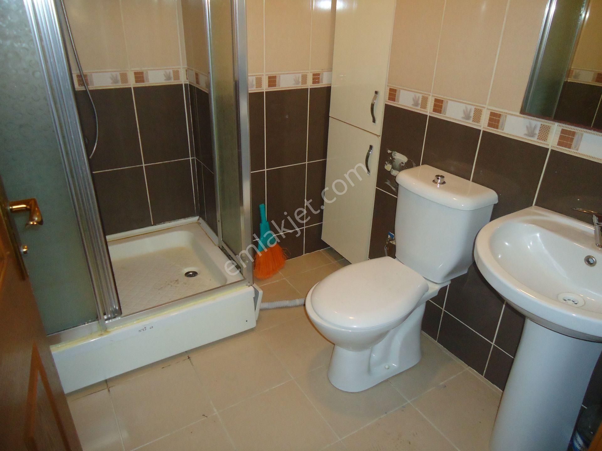 Krc'den Karaağaç Mahallesinde Giriş 2+1 Kiralık Daire - Görsel 12