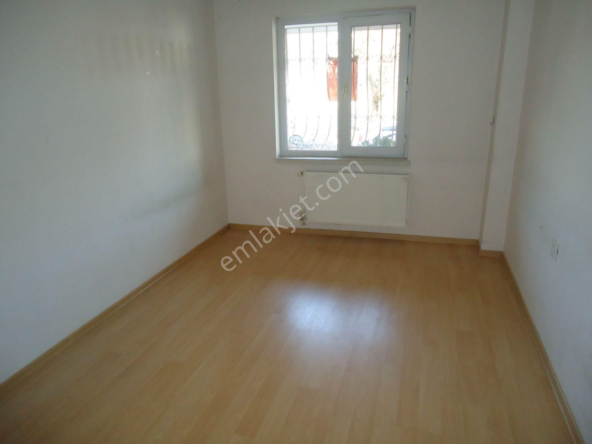 Krc'den Karaağaç Mahallesinde Giriş 2+1 Kiralık Daire - Görsel 10