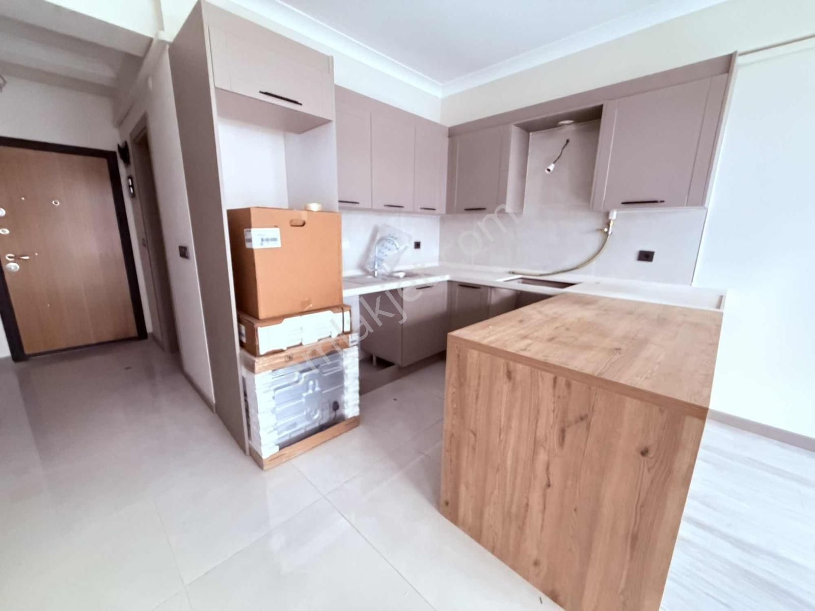 Burcu'dan Caddeport'ta Ultra Lüx 1+1 Kiralık Daire