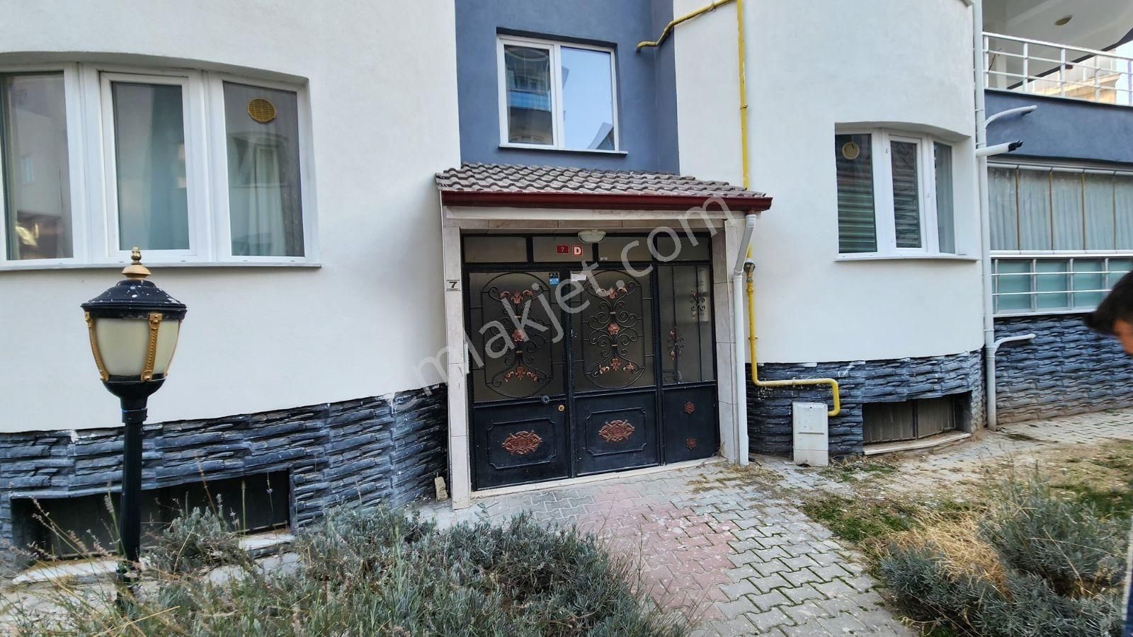 Sporkent Yakamoz Sitesinde 3+1 Daire - Görsel 11