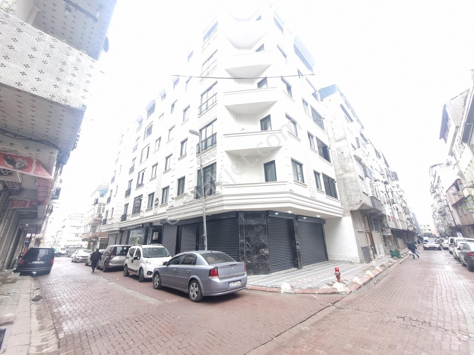 Seyitnizam Mahallesi Yeni Binada Kiralık 80 M2 Dükkan