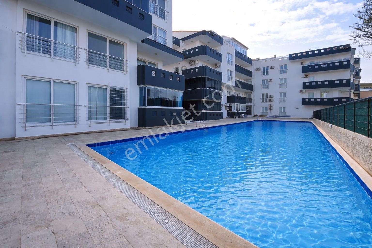 Didim'de Tapınak Manzaralı 1+1 Eşyalı Daire