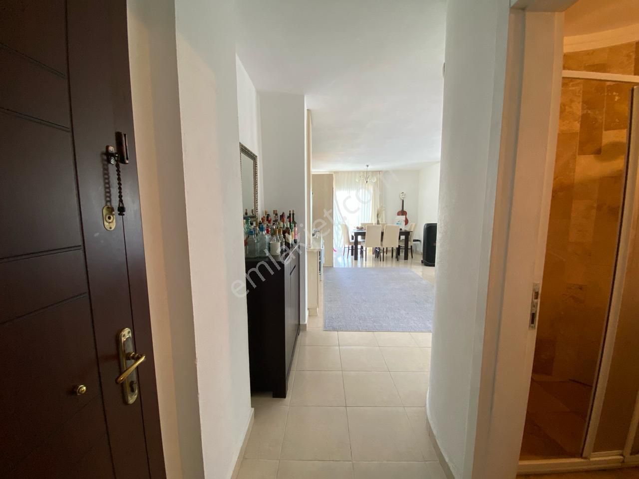 Didim'de Tapınak Manzaralı 1+1 Eşyalı Daire - Görsel 12