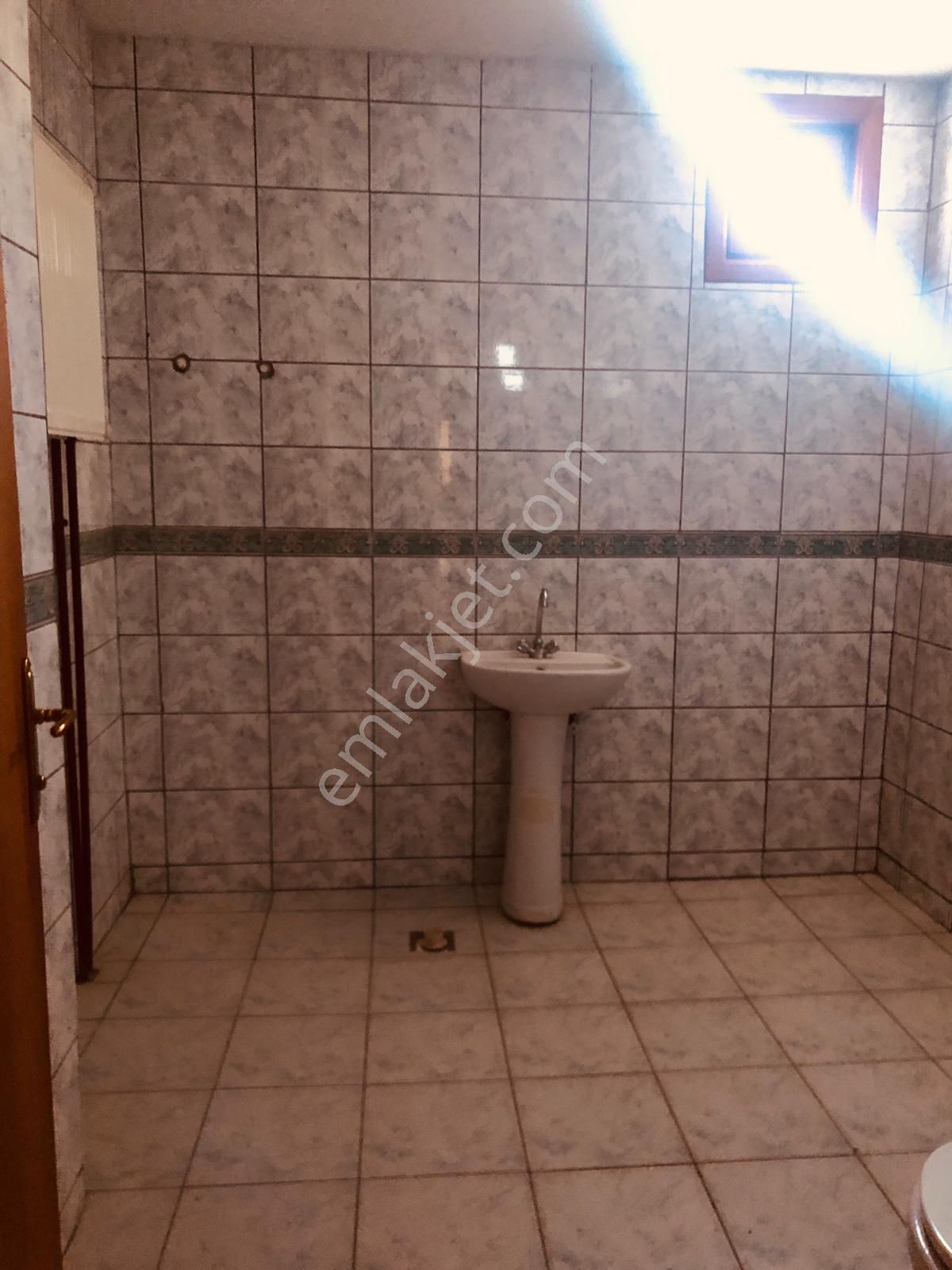 Erenköy Karlıbel Caddesine Cephe Kiralık 4+1 - Görsel 7