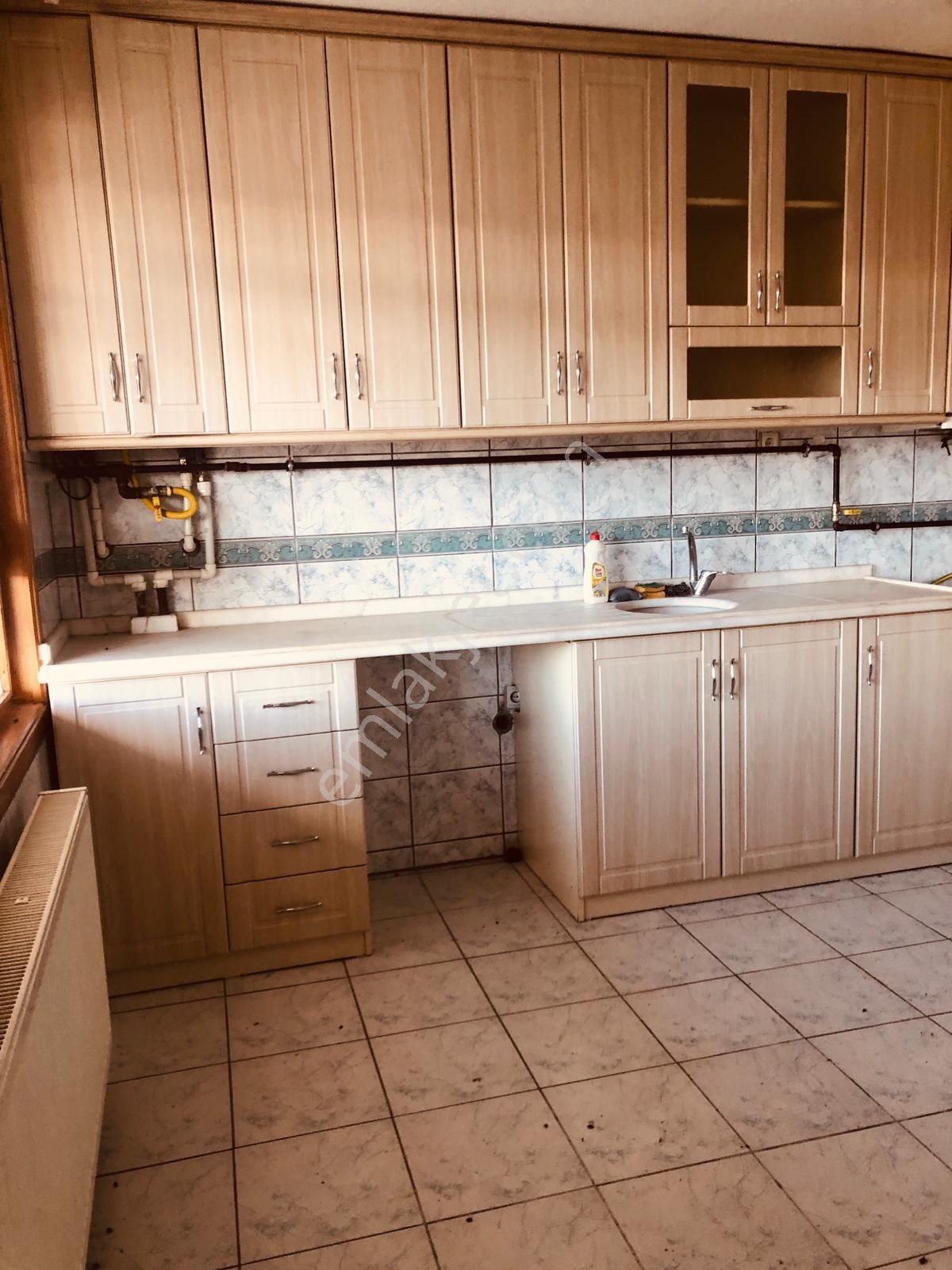 Erenköy Karlıbel Caddesine Cephe Kiralık 4+1 - Görsel 14