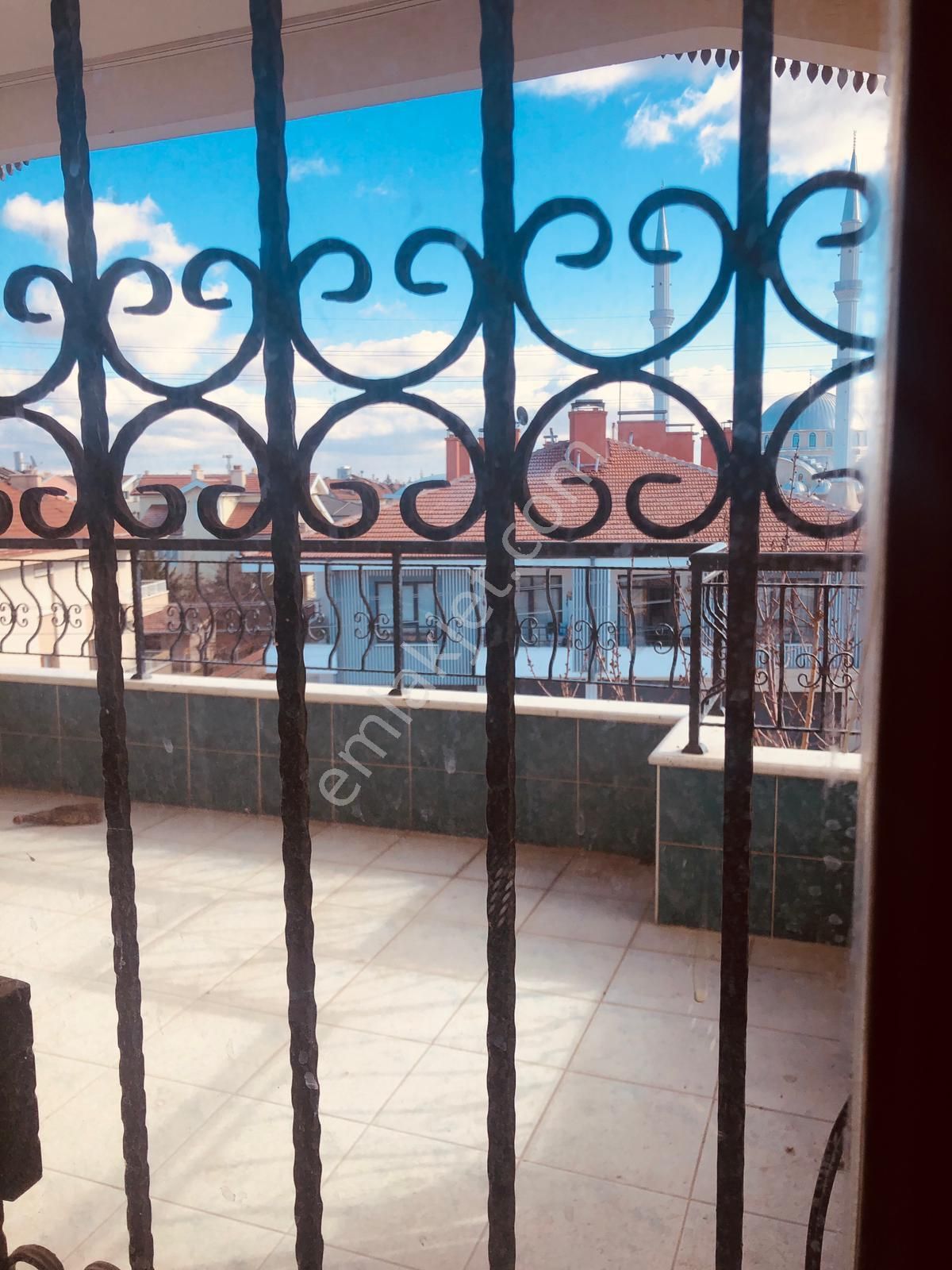 Erenköy Karlıbel Caddesine Cephe Kiralık 4+1 - Görsel 13