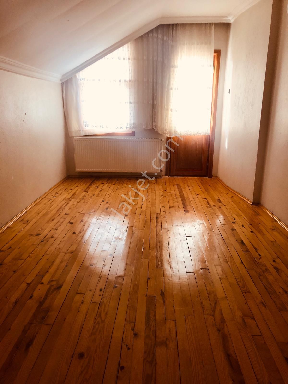 Erenköy Karlıbel Caddesine Cephe Kiralık 4+1 - Görsel 8