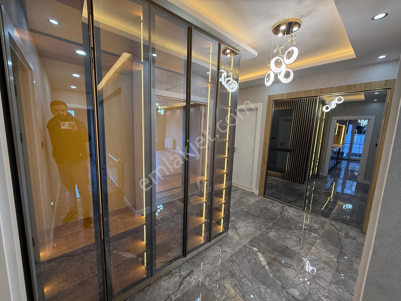 Görkem Emlaktan Çetin Emeç'te 3+1 130 M2 Ara Kat Kombili Bağımsız Ön Cephe Ultra Lüx - Görsel 9