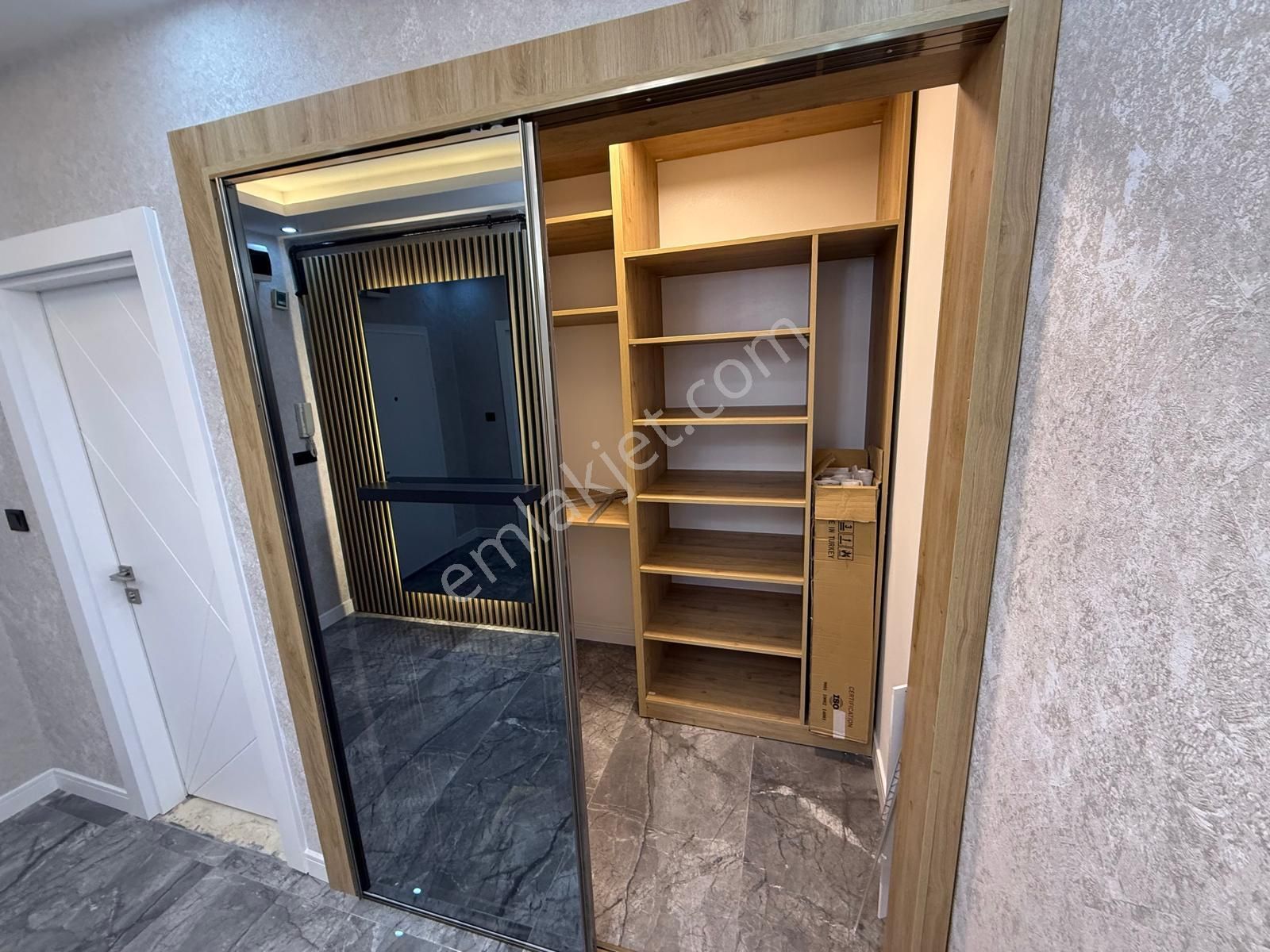 Görkem Emlaktan Çetin Emeç'te 3+1 130 M2 Ara Kat Kombili Bağımsız Ön Cephe Ultra Lüx - Görsel 14