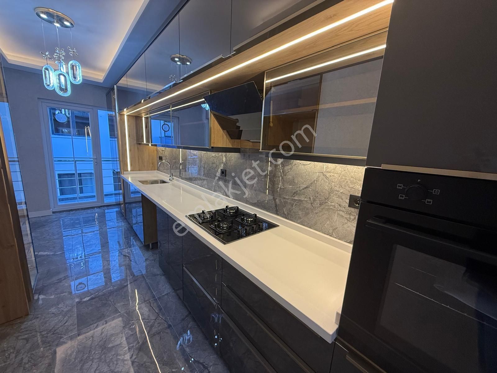 Görkem Emlaktan Çetin Emeç'te 3+1 130 M2 Ara Kat Kombili Bağımsız Ön Cephe Ultra Lüx - Görsel 5