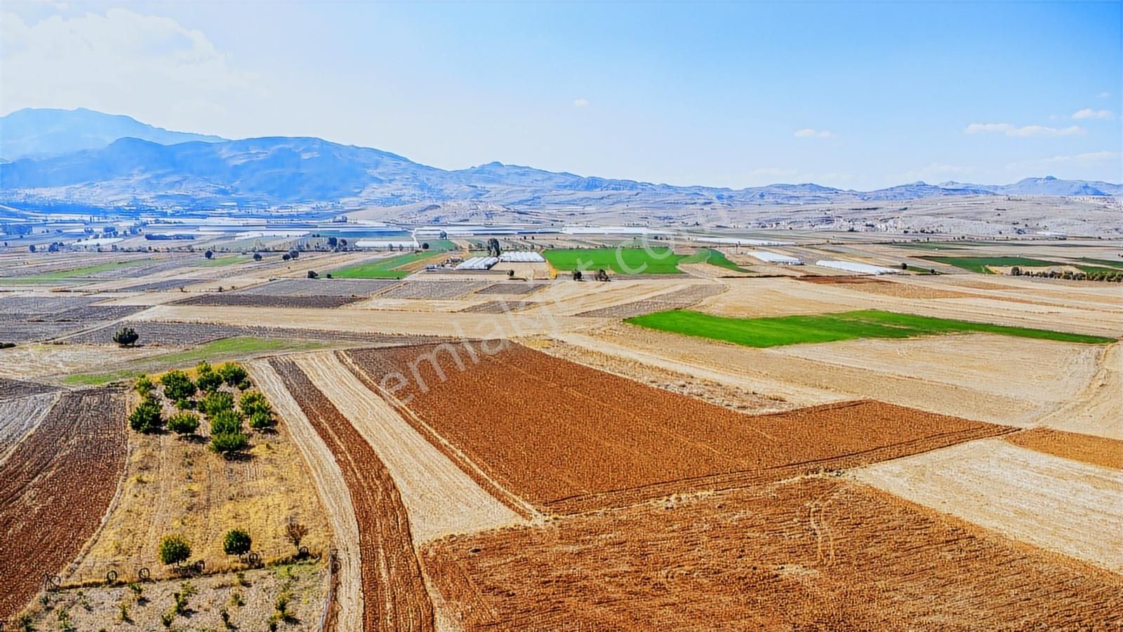 Antalya Korkuteli Bahçeyaka Mahallesi Satılık Tarla