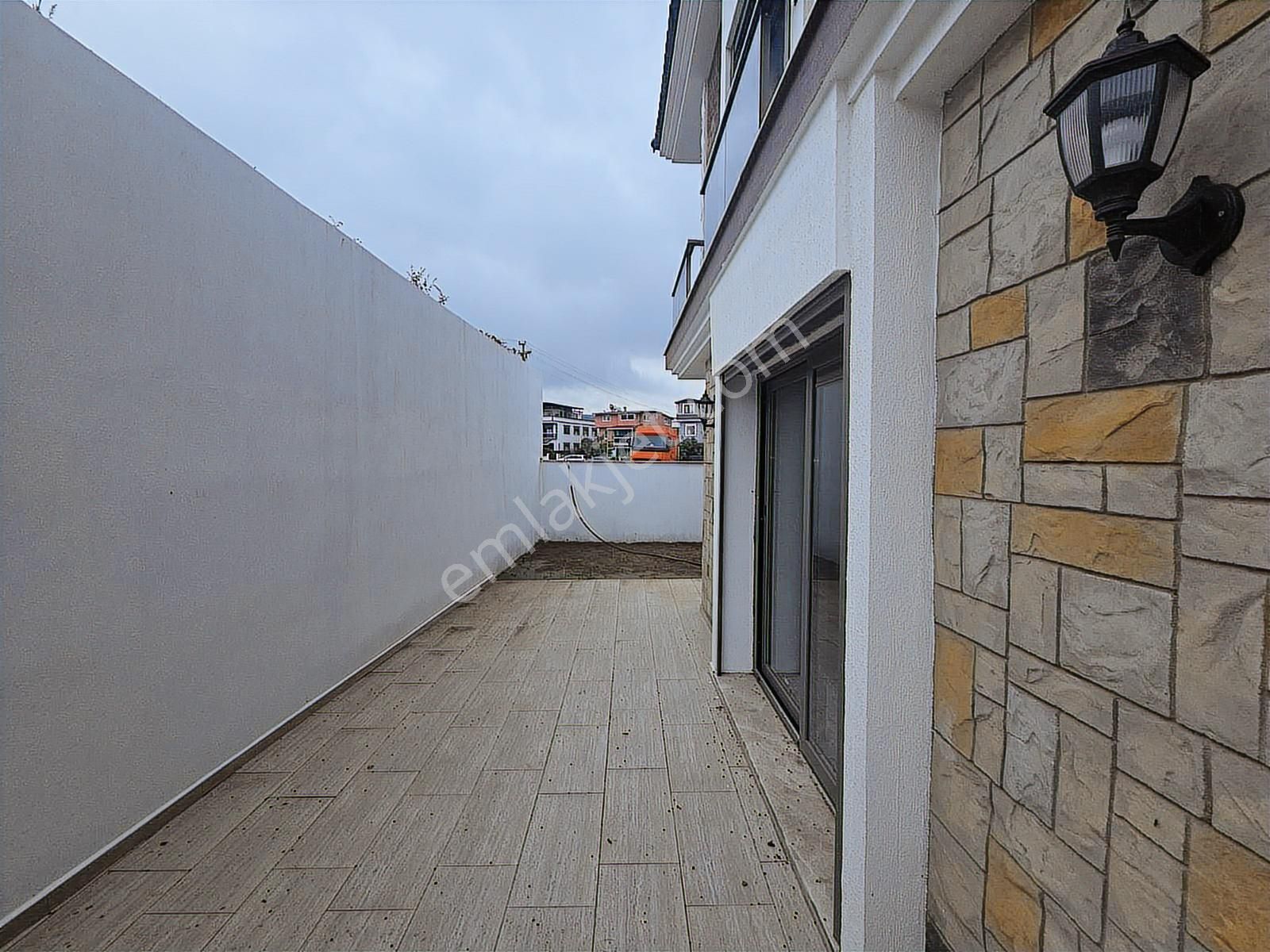 Foça Gencelli'de Müstakil Bahçeli Satılık 2+1 Sıfır Dubleks - Görsel 17