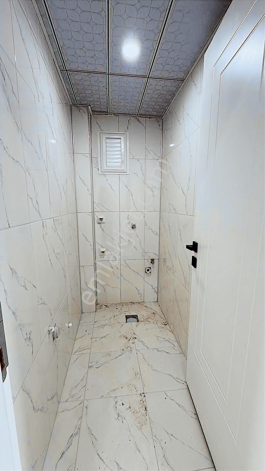 Konumu Harika! Birlik Caddesi Yakınında Kaçırılmayacak 2+1 95m2 - Görsel 4