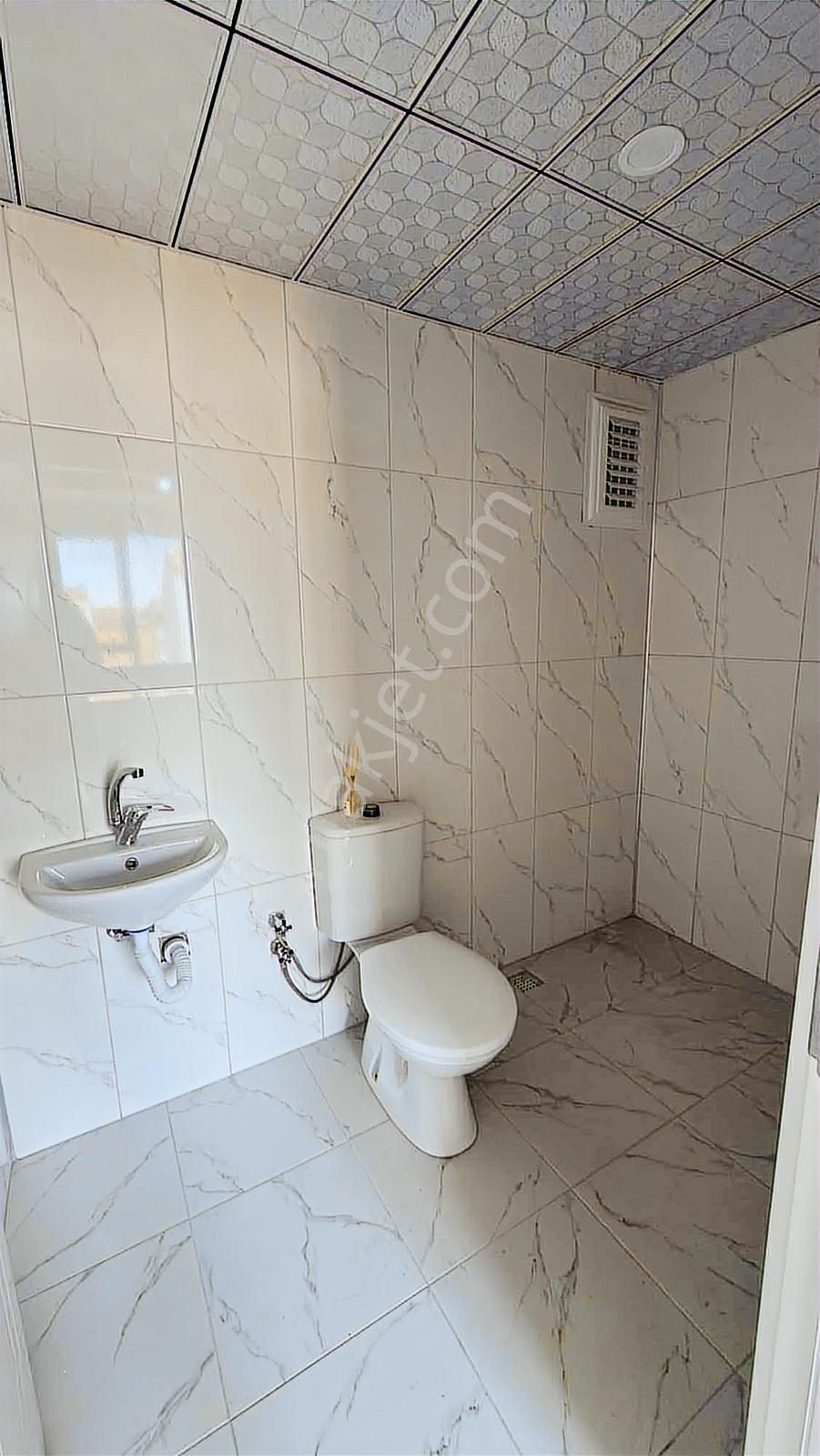 Konumu Harika! Birlik Caddesi Yakınında Kaçırılmayacak 2+1 95m2 - Görsel 2