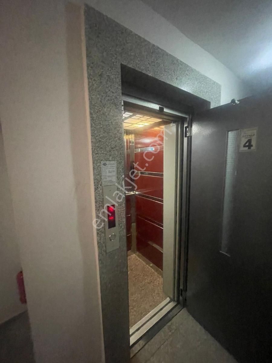 Aydınevler Mahellesinde 4+2 Satılık Eşyalı Lüks Dublex Daire - Görsel 3