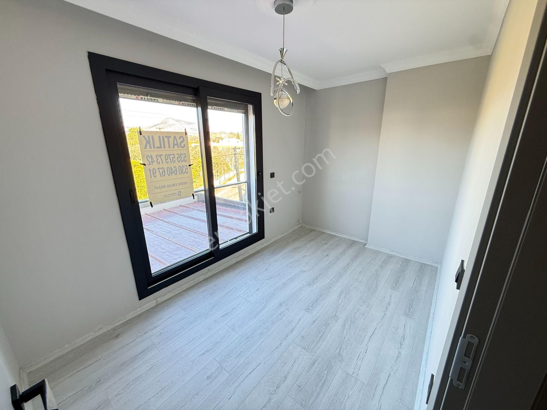 Seferihisar Doğanbey De Denize Yakin Satılık Bahçeli Sıfır Luks 3+1 Villa - Görsel 21