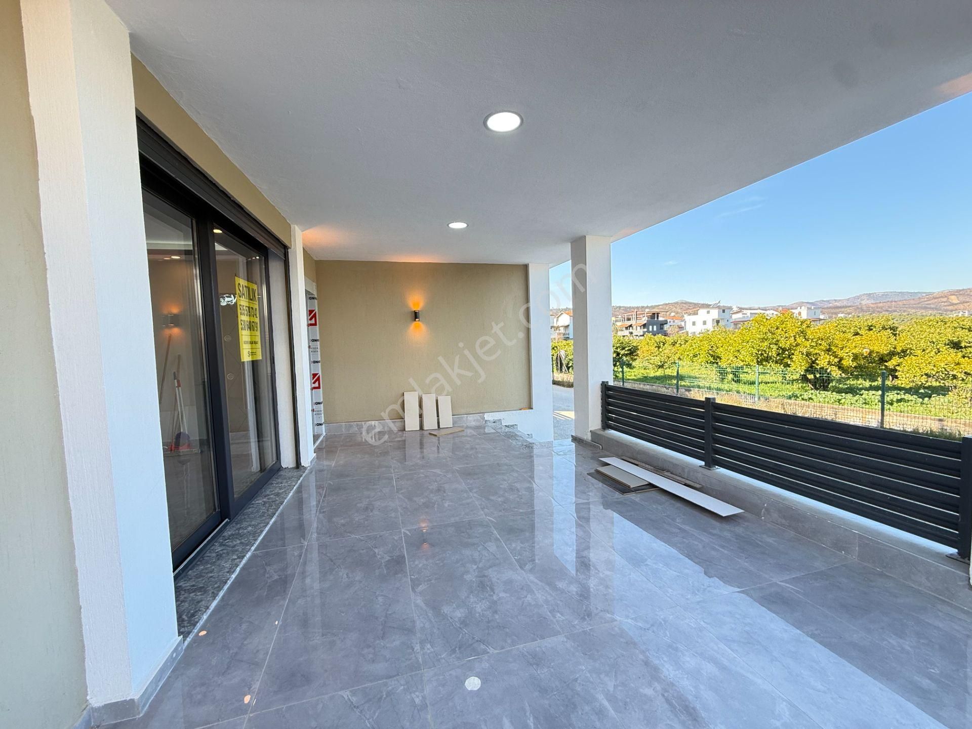 Seferihisar Doğanbey De Denize Yakin Satılık Bahçeli Sıfır Luks 3+1 Villa - Görsel 12