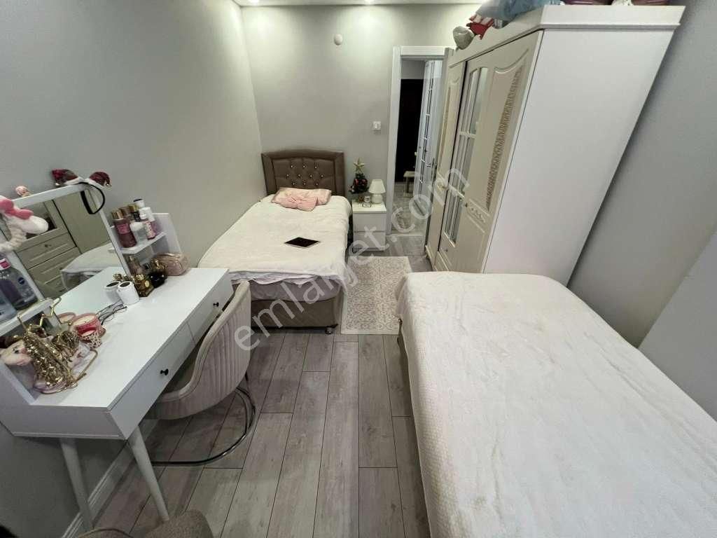 Kaçmaz'dan Altıntepe Kılavuz'da Balkonlu İçi Lüks Yapılı 2+1 - Görsel 22