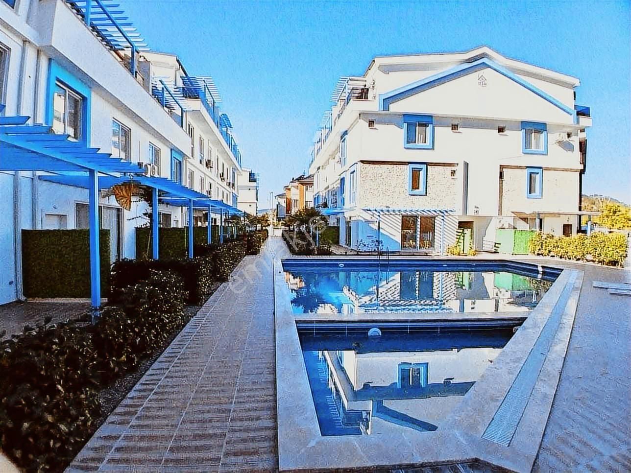 Dalaman Alaçatı Evlerinde Satılık Havuzlu 2+1 Üst Dubleks