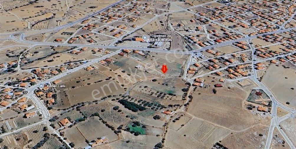 Kemer Mahallesi Ali Baykal Okulu Karşısında 683 M² Satılık Arsa