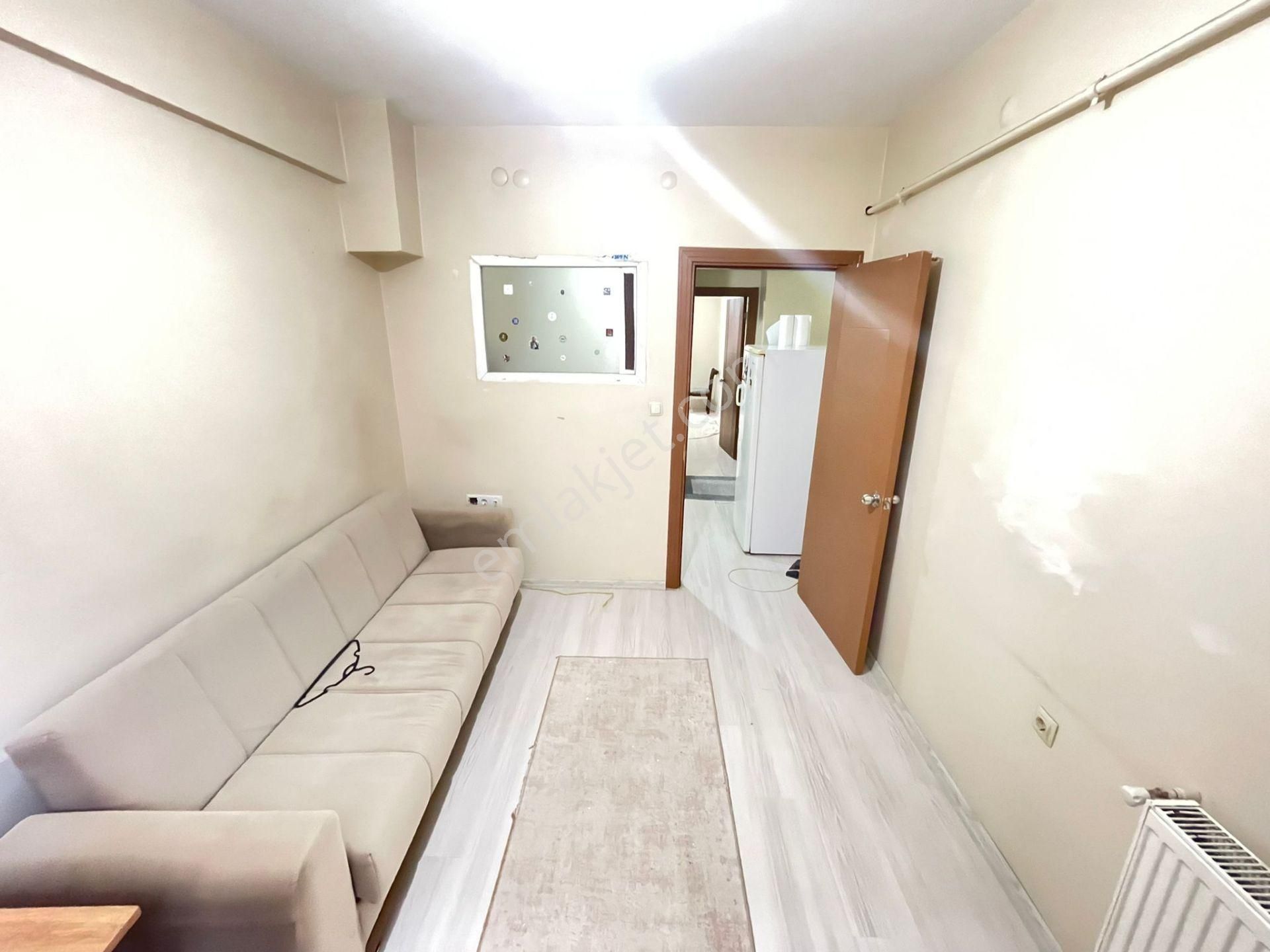 Ful Eşyalı Merkezi Konumda Ayrı Mutfaklı Kombili 1+1 Geniş Temiz Daire - Görsel 15