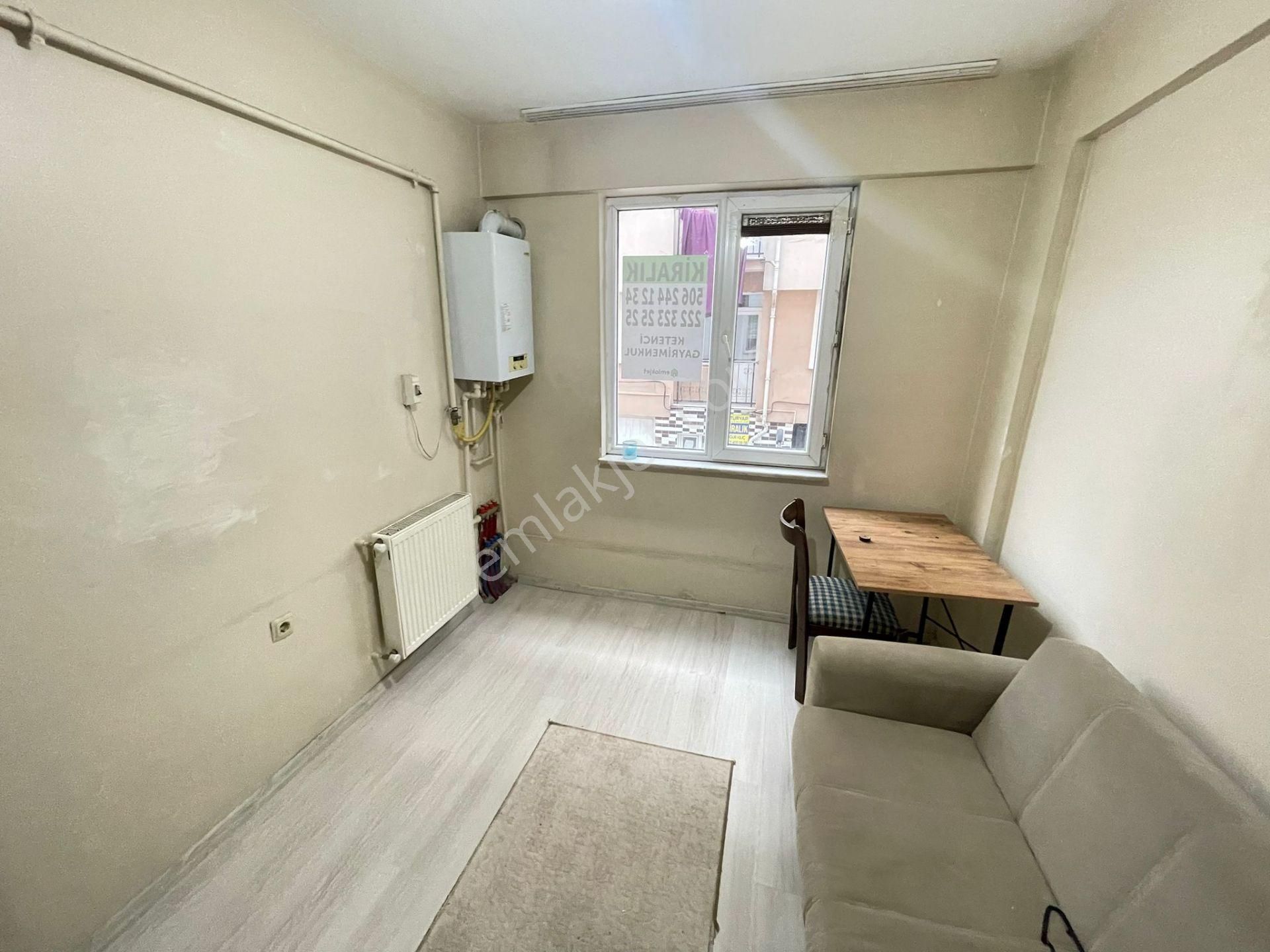 Ful Eşyalı Merkezi Konumda Ayrı Mutfaklı Kombili 1+1 Geniş Temiz Daire - Görsel 13