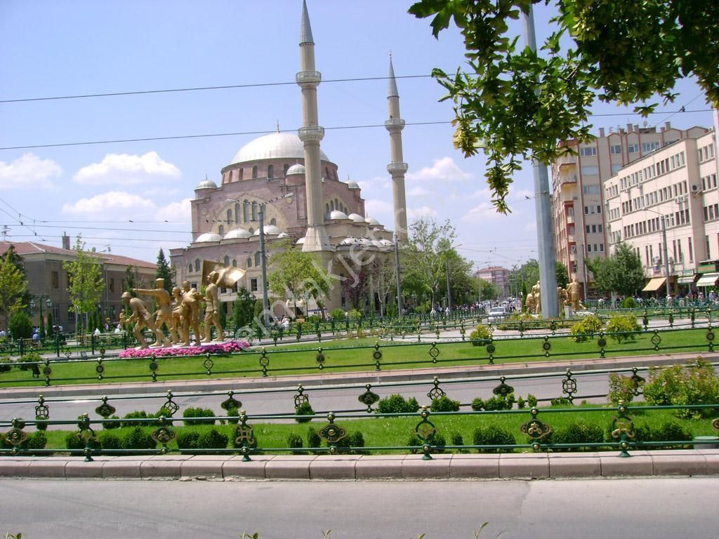 Ful Eşyalı Merkezi Konumda Ayrı Mutfaklı Kombili 1+1 Geniş Temiz Daire - Görsel 28