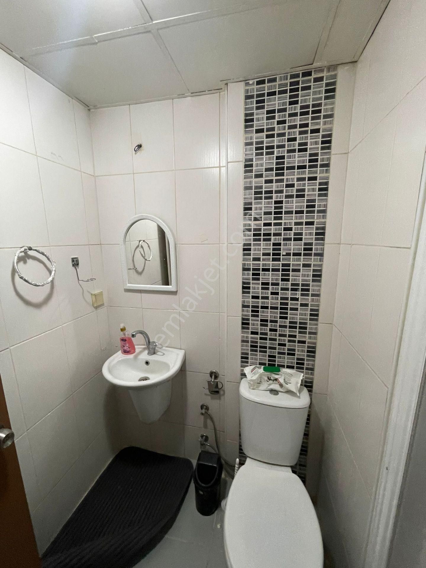 Ful Eşyalı Merkezi Konumda Ayrı Mutfaklı Kombili 1+1 Geniş Temiz Daire - Görsel 9