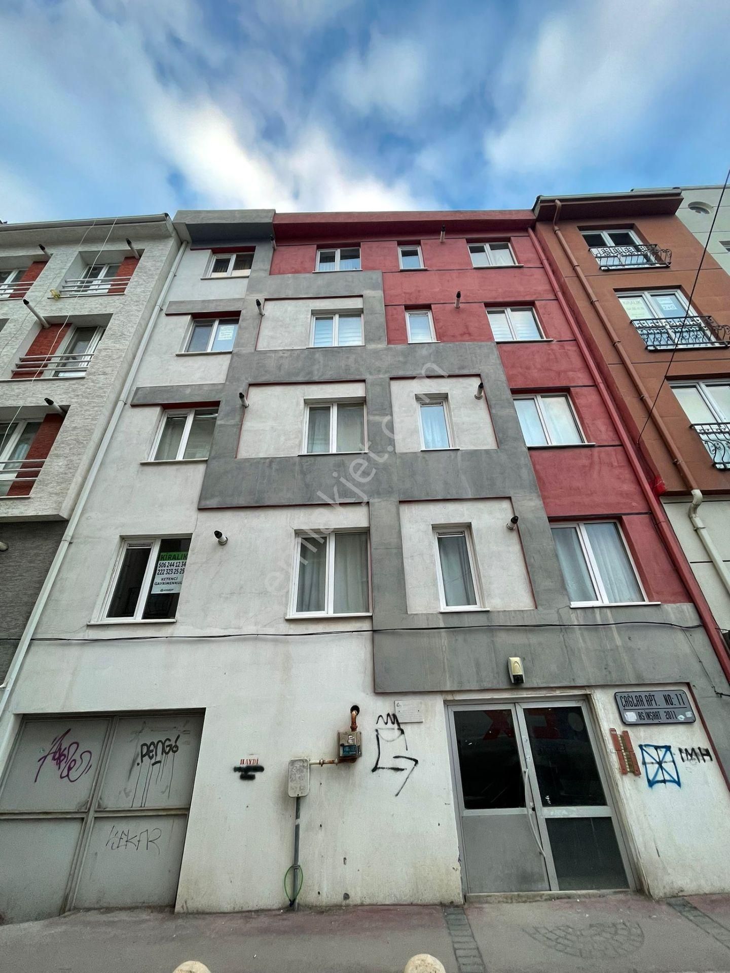 Ful Eşyalı Merkezi Konumda Ayrı Mutfaklı Kombili 1+1 Geniş Temiz Daire - Görsel 19