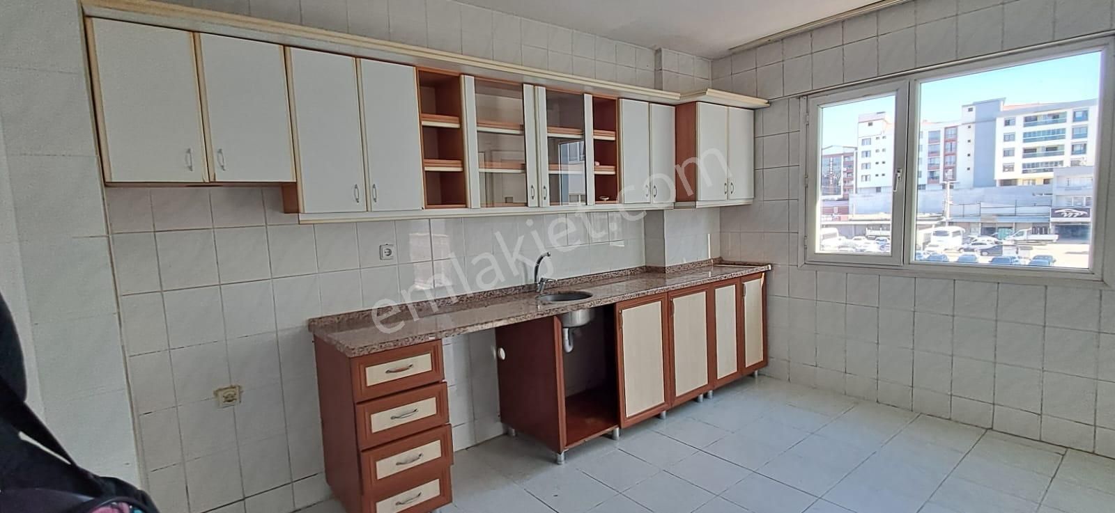 İzmir Torbalı Gold Emlaktan Kiralık 3x1 Daire - Görsel 15