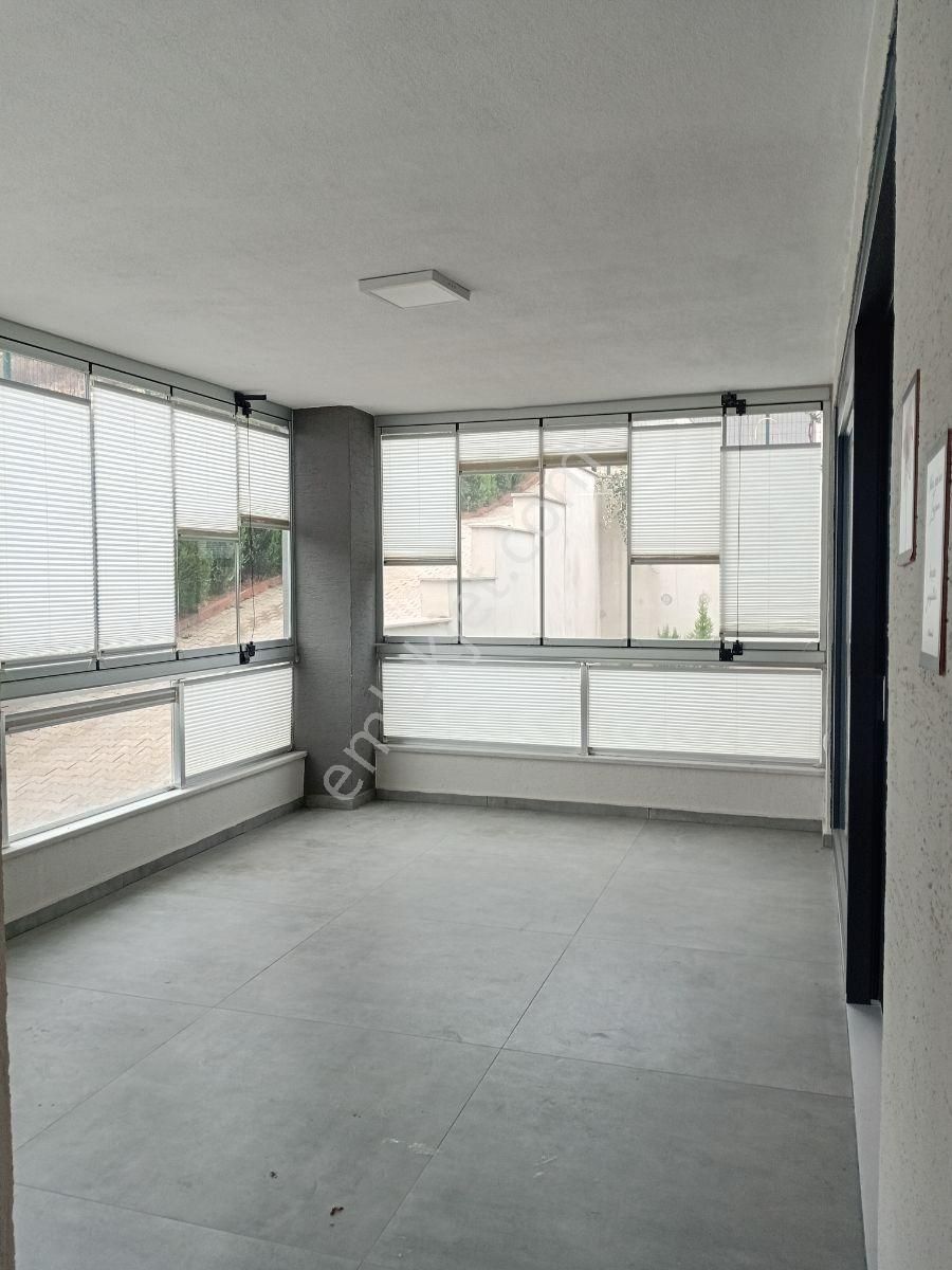 Bera Gayrimenkul Den Esentepe Modern Park Sitesinde 3+1 Daire - Görsel 2