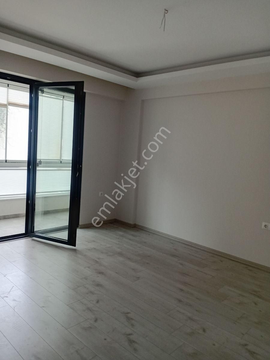 Bera Gayrimenkul Den Esentepe Modern Park Sitesinde 3+1 Daire - Görsel 9