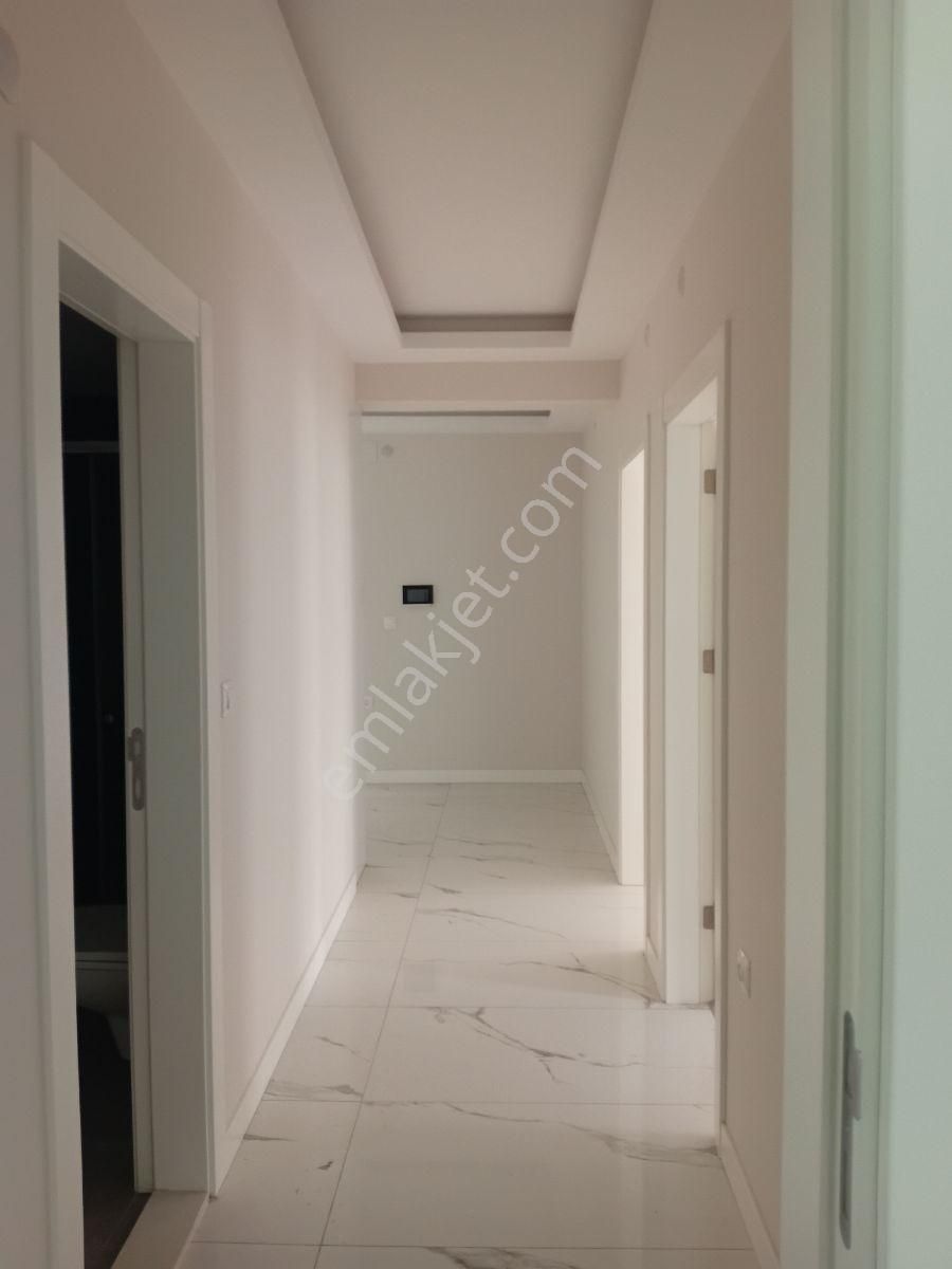 Bera Gayrimenkul Den Esentepe Modern Park Sitesinde 3+1 Daire - Görsel 4